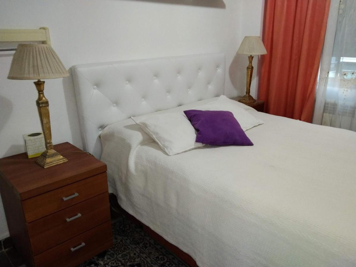 Habitaciones Individuales En Apartamento Madrid Exteriér fotografie