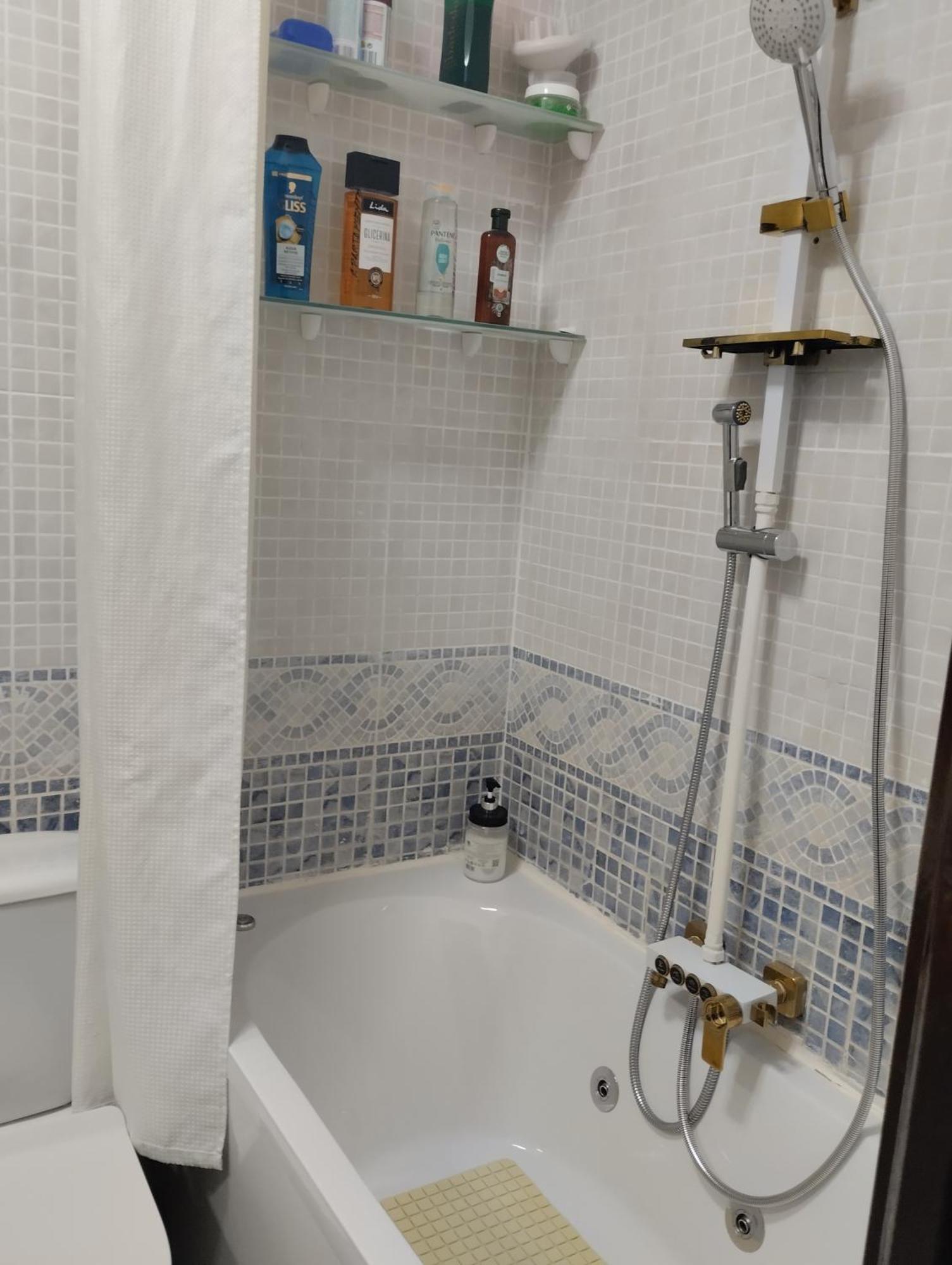 Habitaciones Individuales En Apartamento Madrid Exteriér fotografie
