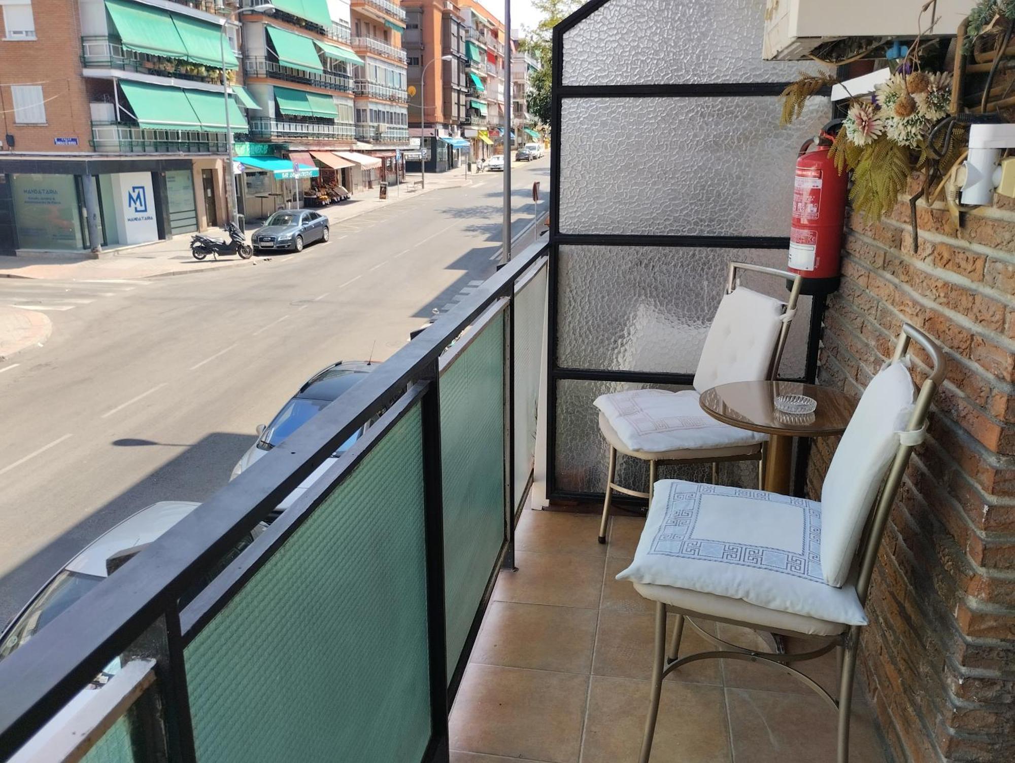 Habitaciones Individuales En Apartamento Madrid Exteriér fotografie