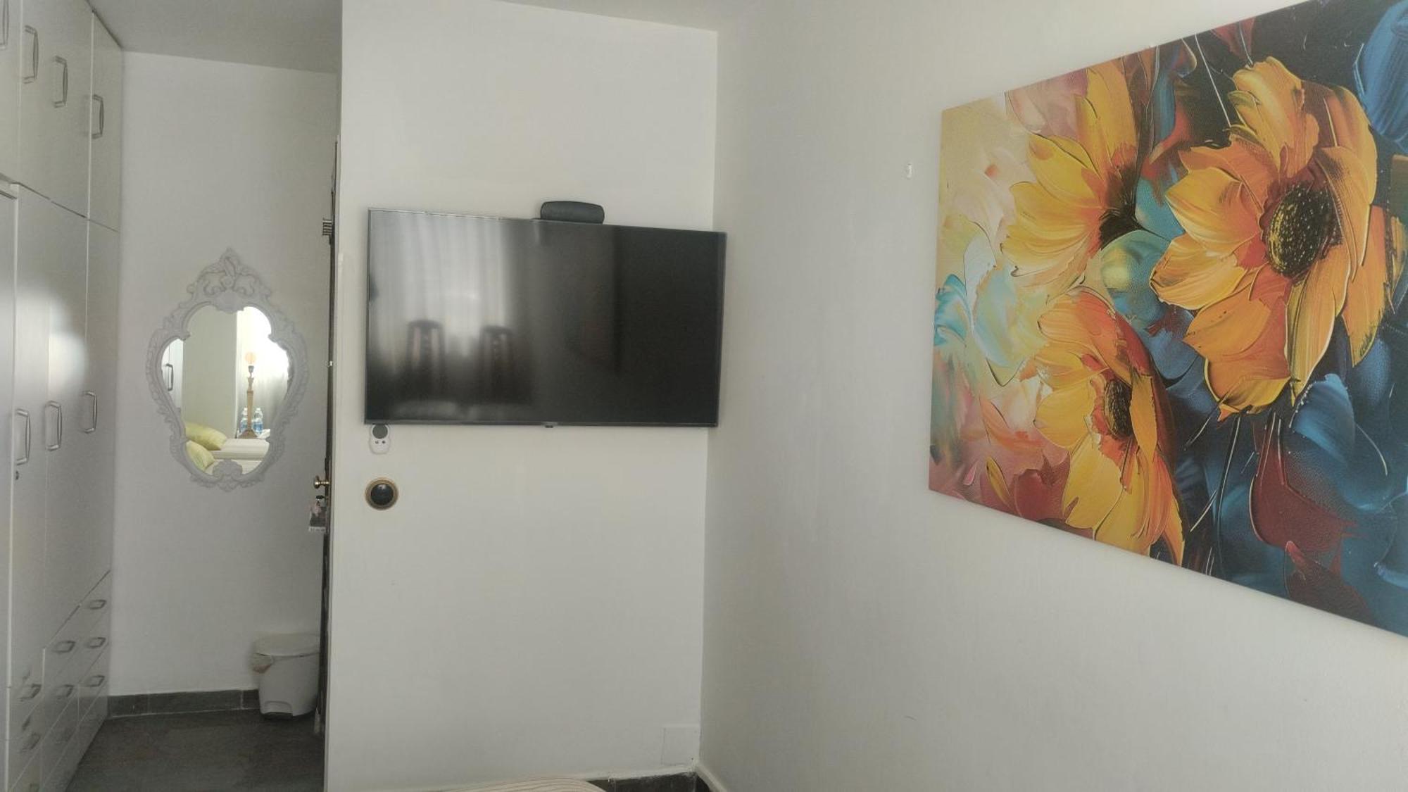 Habitaciones Individuales En Apartamento Madrid Exteriér fotografie